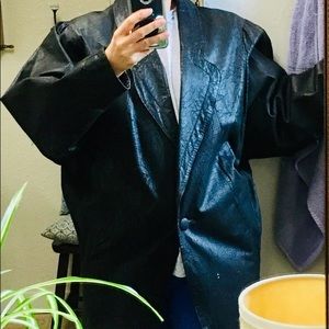 VTG 80's Wilsons BLACK Leather COAT Embossed S